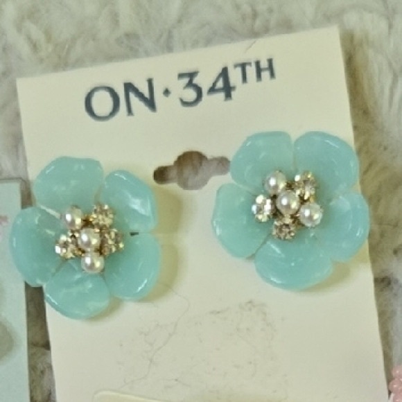 ON 34th Jewelry - ON 34th Aqua Floral Earrings